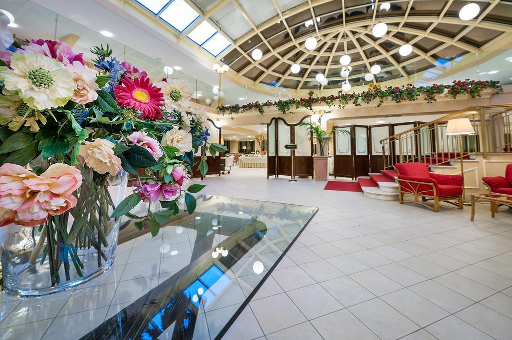 Dioscuri Bay Palace San Leone Luaran gambar